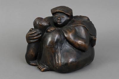 Lot 1118 - Bronzefigur "Afrikanerin mit 2 Kindern"