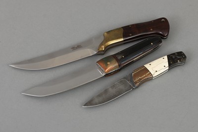 Lot 1006 - 3 Luxus Messer in Lederscheiden